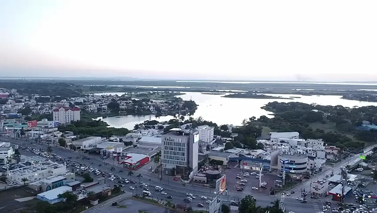 Vista aérea del corredor de Av. Hidalgo en Tampico